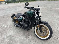 Triumph Bonneville Bobber 1200 cc - фото 2