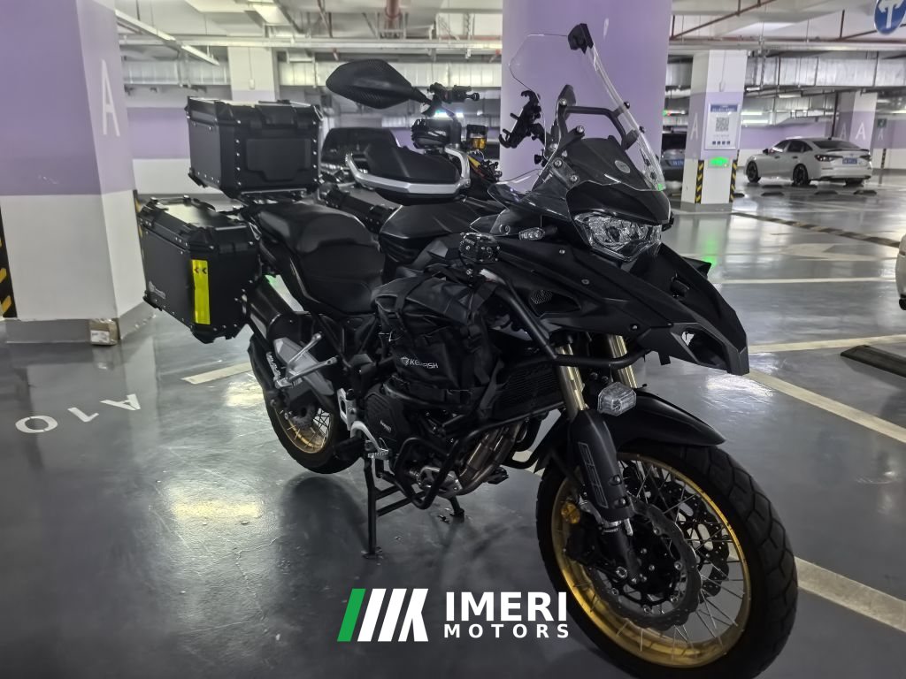 Benelli TRK552 550 cc - мотоцикл из Китая