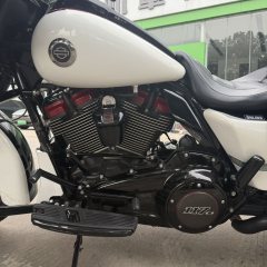 Harley-Davidson Street Glide 1923 cc - фото 11