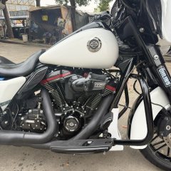 Harley-Davidson Street Glide 1923 cc - фото 3