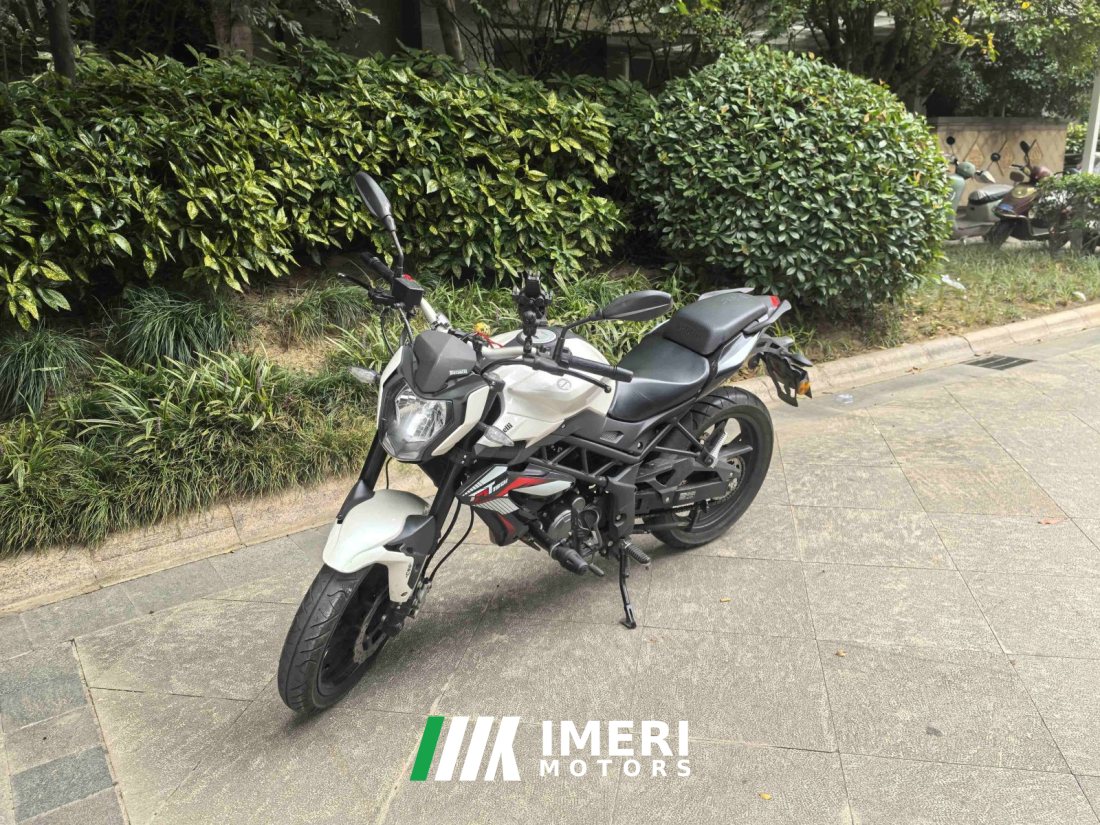 Benelli Ruby Dragon TNT150i - мотоцикл из Китая