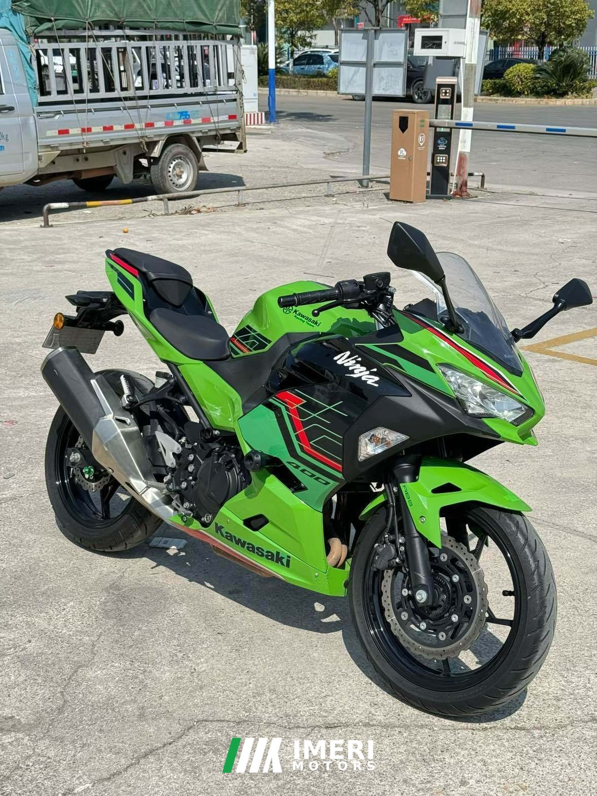 2022 Kawasaki Ninja 400