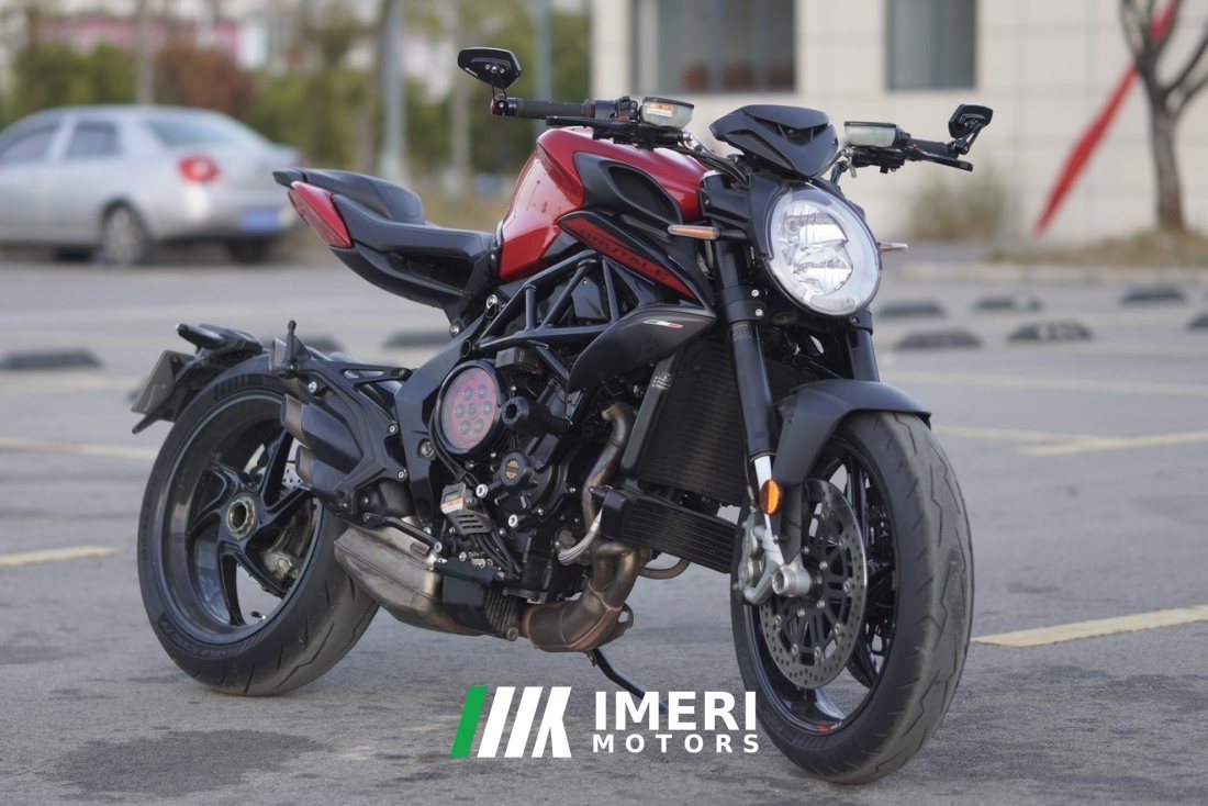 MV Agusta Brutale 800 - мотоцикл из Китая