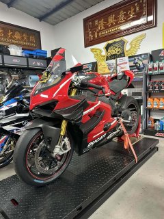 Ducati Panigale V4 1100 cc - фото 1