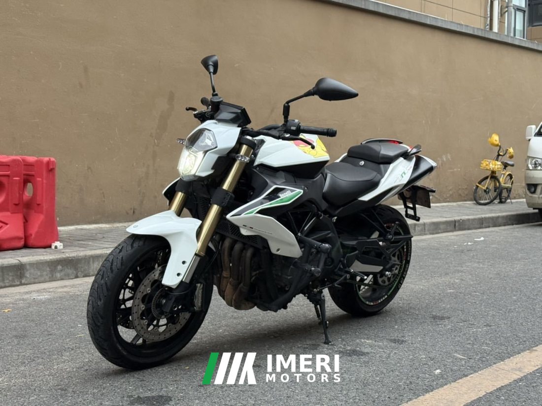 Benelli TNT600i - мотоцикл из Китая