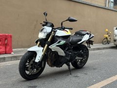 Benelli TNT600i - фото 1
