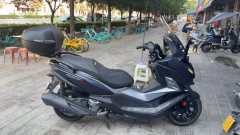 SYM Cruisym 300 - фото 4