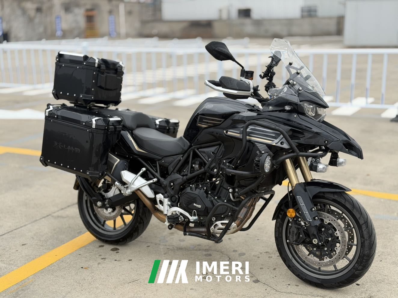 2025 Benelli TRK552 550 cc