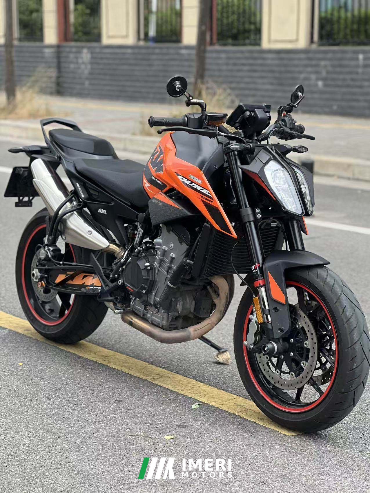 2025 KTMR2R 790 Duke 800 cc