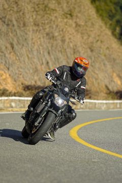 Kawasaki Z650 - фото 7