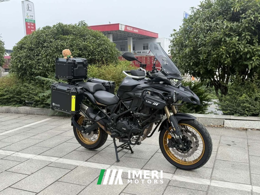 Benelli TRK552 550 cc - мотоцикл из Китая
