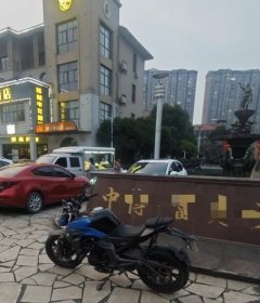 CFMOTO 400NK - фото 2