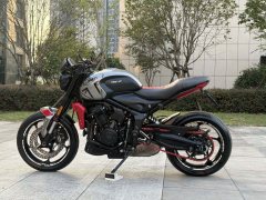 Triumph Trident 660 - фото 5