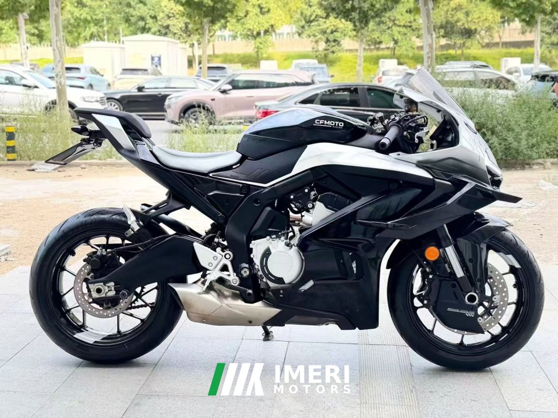 CFMOTO 675SR-R - мотоцикл из Китая