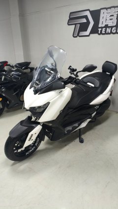 Yamaha XMAX 300 cc - фото 4
