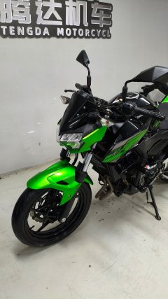 Kawasaki Z400 - фото 2