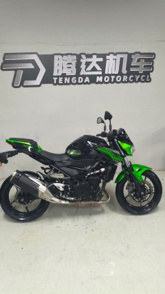 Kawasaki Z400 - фото 5