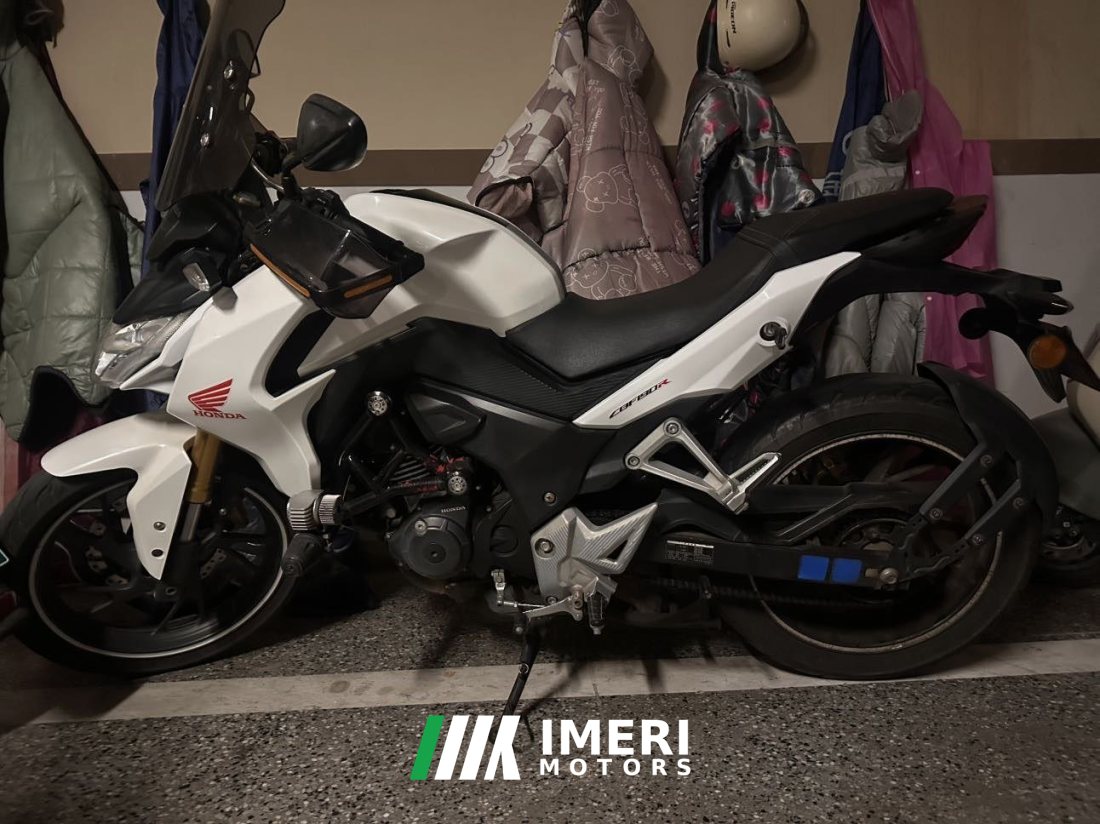 Sundiro Honda CBF190R - мотоцикл из Китая