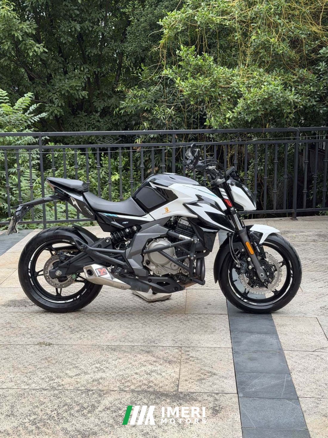 CFMOTO 650NK - мотоцикл из Китая