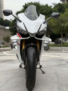 Aprilia RSV4 1100 cc - фото 5