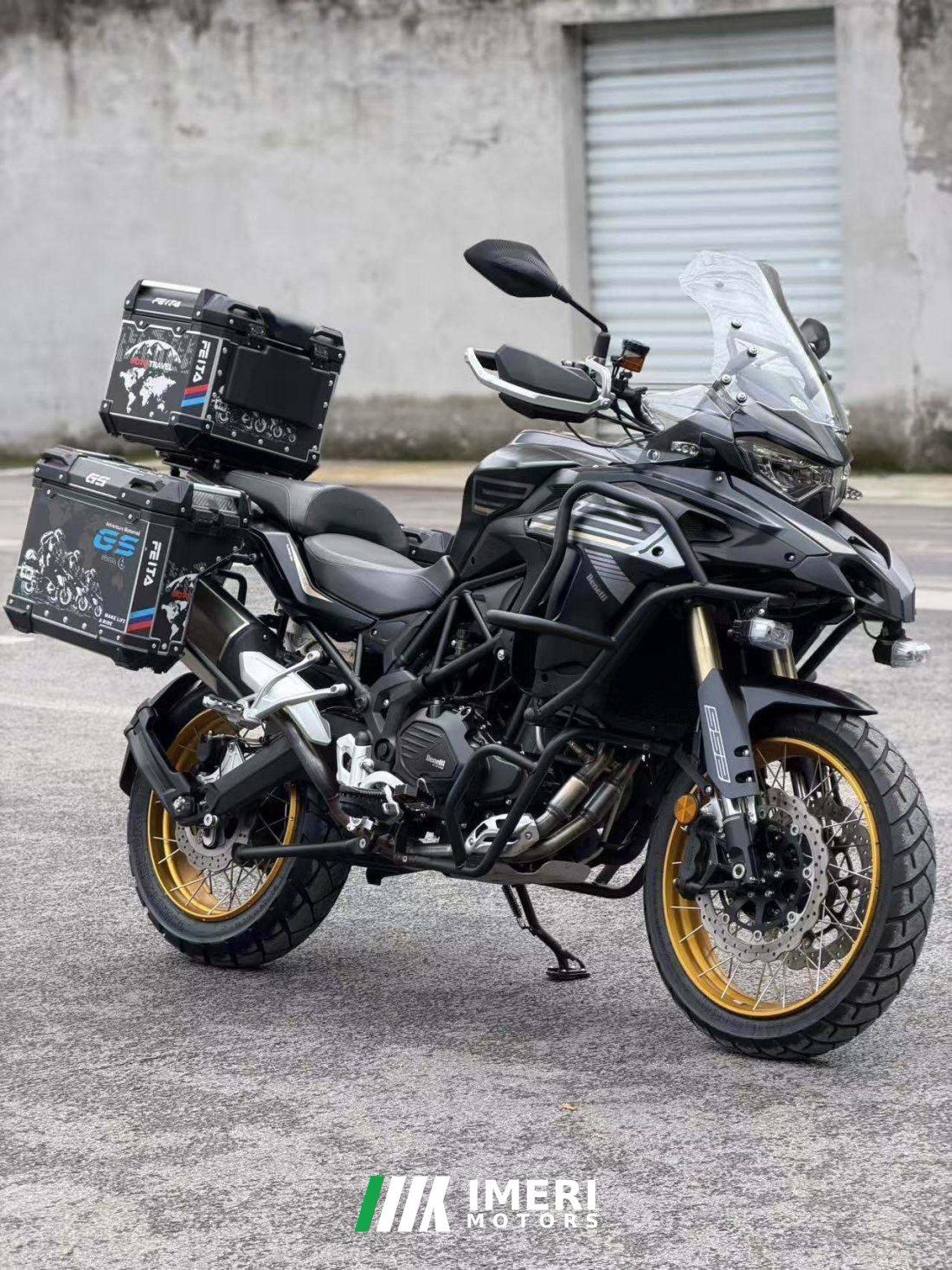 Benelli TRK552 550 cc - мотоцикл из Китая
