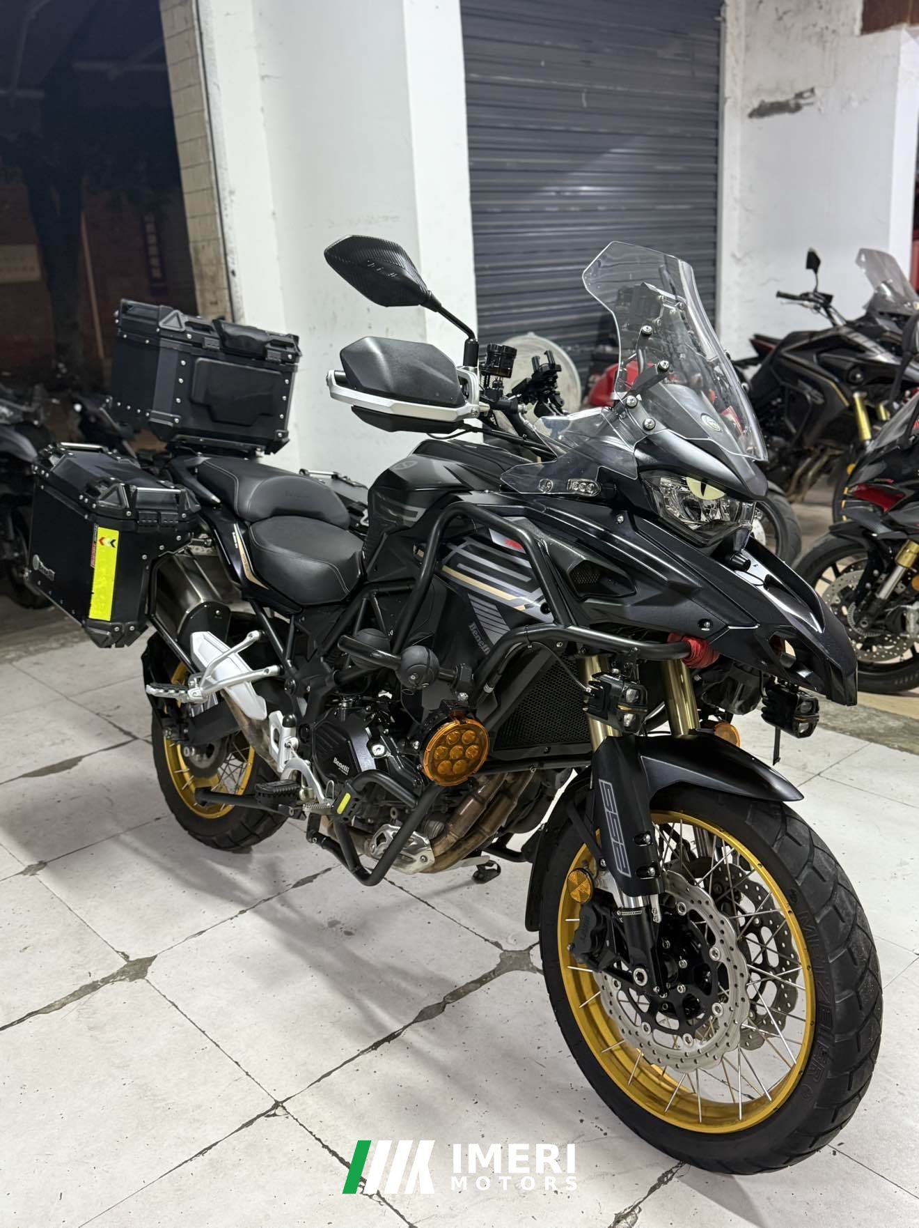 2025 Benelli TRK552 550 cc