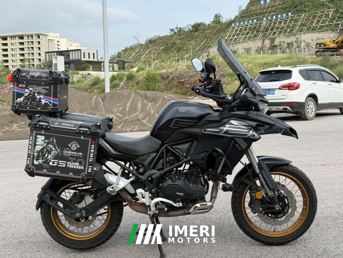 Benelli TRK552 550 cc - мотоцикл из Китая