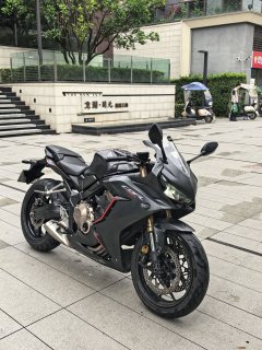 Honda CBR650R - фото 1