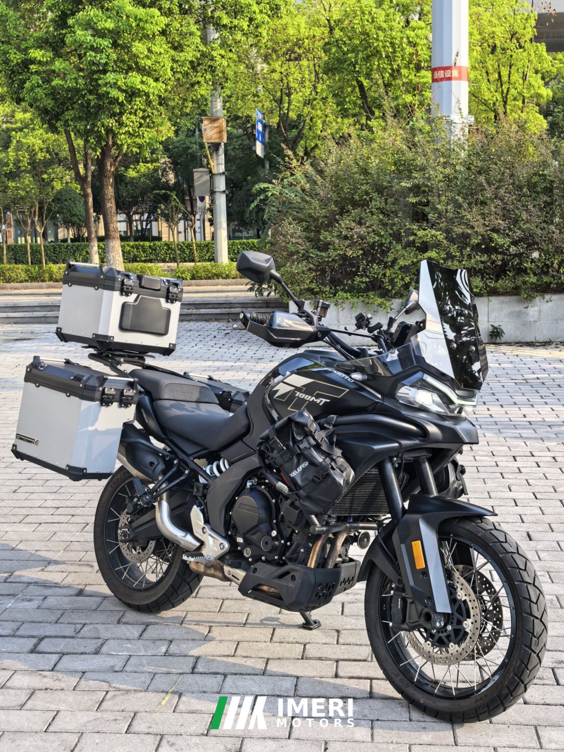CFMOTO 700MT - мотоцикл из Китая