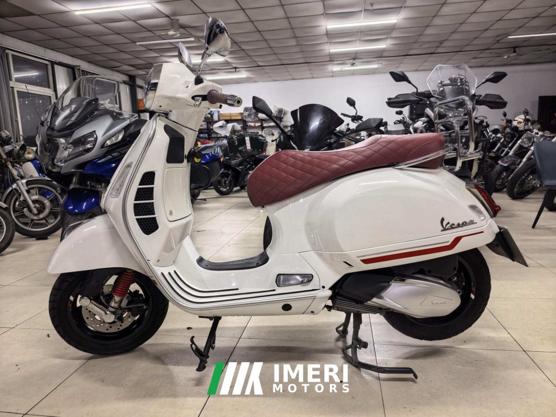 VESPA GTS 300 cc - мотоцикл из Китая