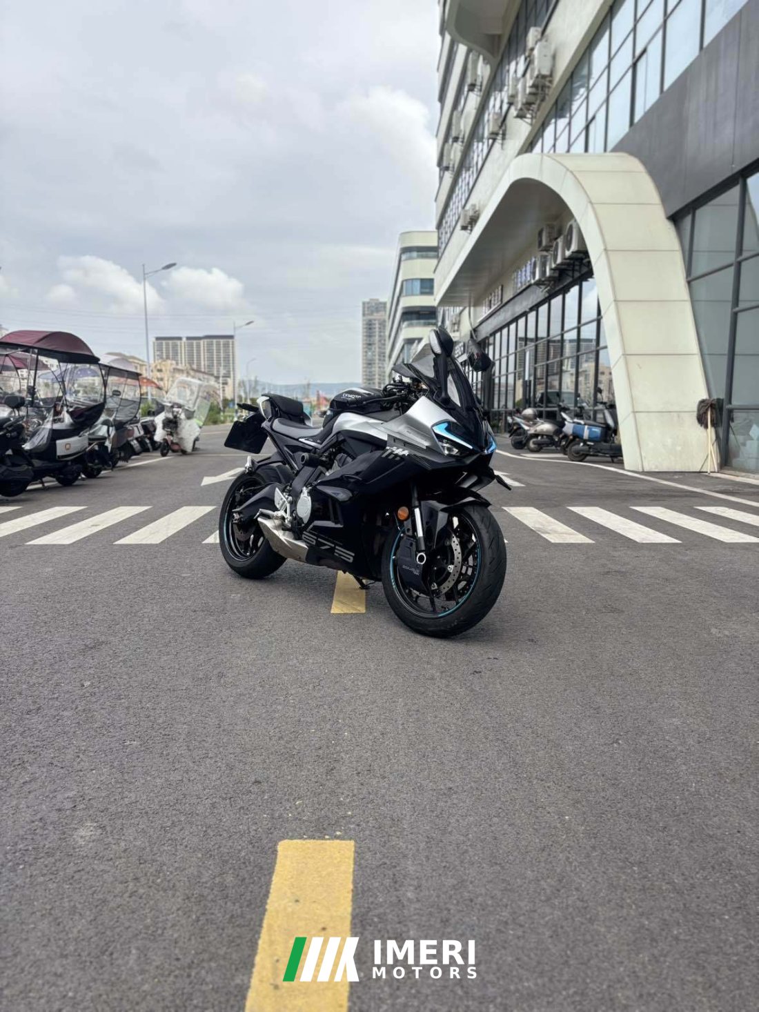 CFMOTO 675SR-R - мотоцикл из Китая