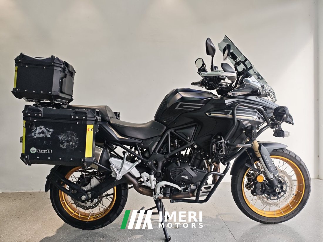 Benelli TRK552 550 cc - мотоцикл из Китая