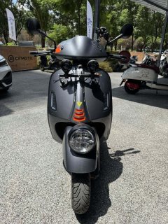 VESPA GTV 300 cc - фото 1
