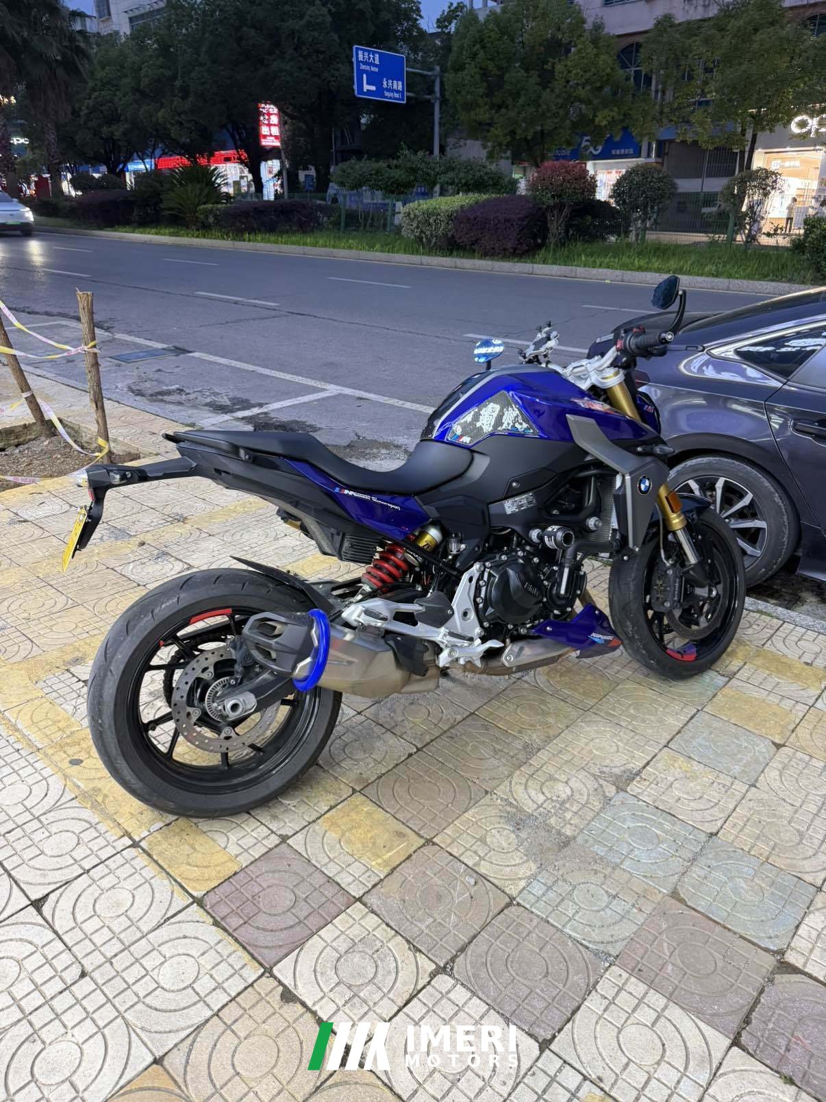 2021 BMW F 900 R