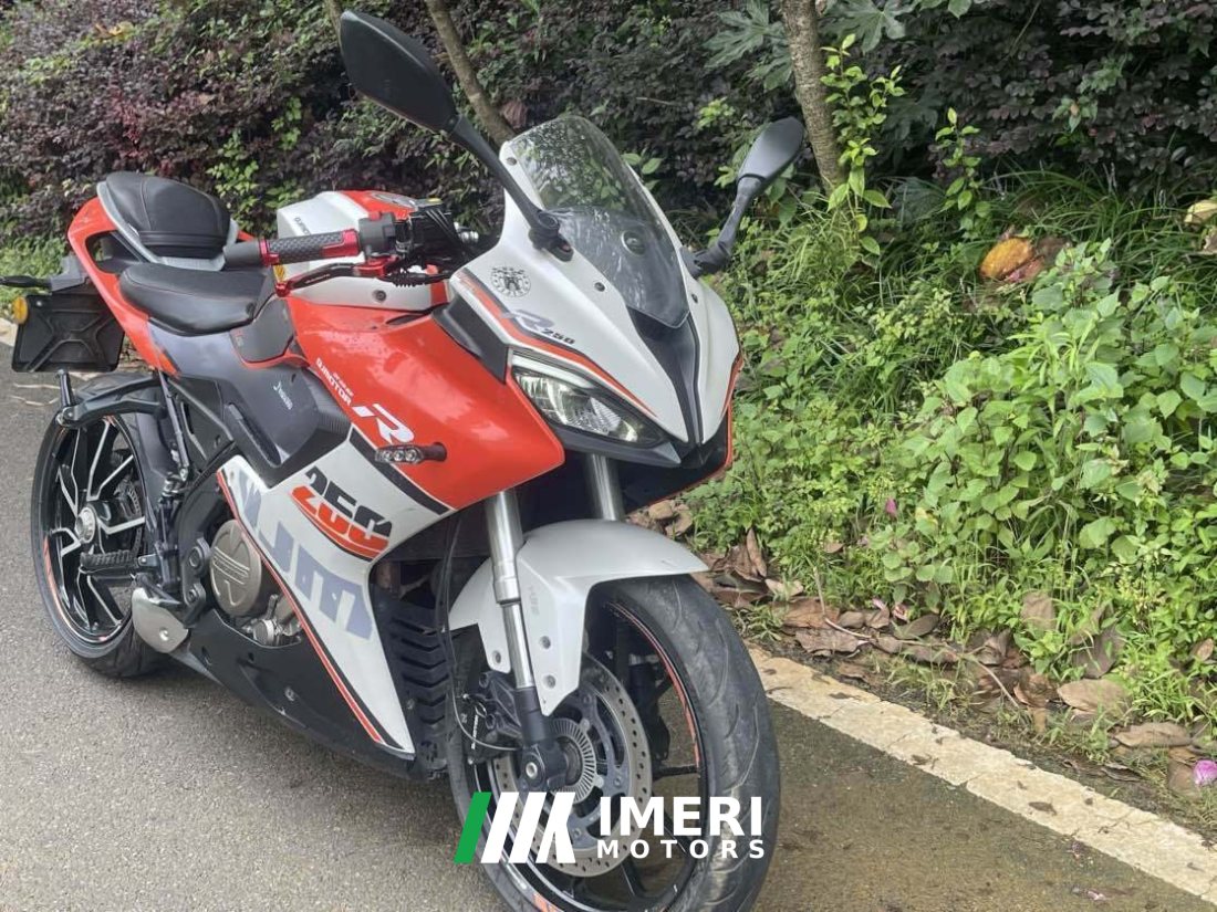 QJMOTOR SRK 250 - мотоцикл из Китая