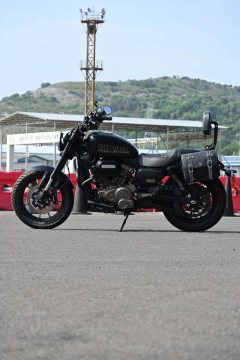 QJMOTOR Flash 300 - фото 5