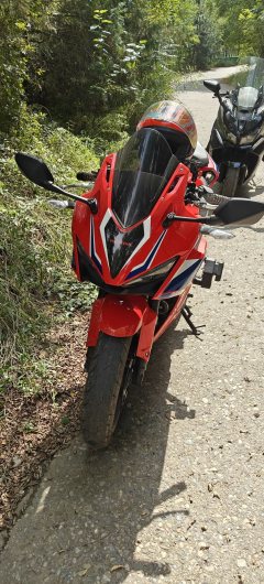 Honda CBR400R - фото 1