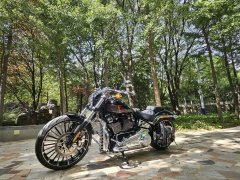 Harley-Davidson Breakout 1923 cc - фото 9