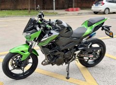Kawasaki Z400 - фото 3