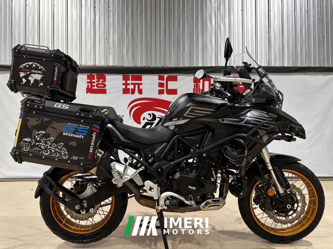 Benelli TRK552 550 cc - мотоцикл из Китая