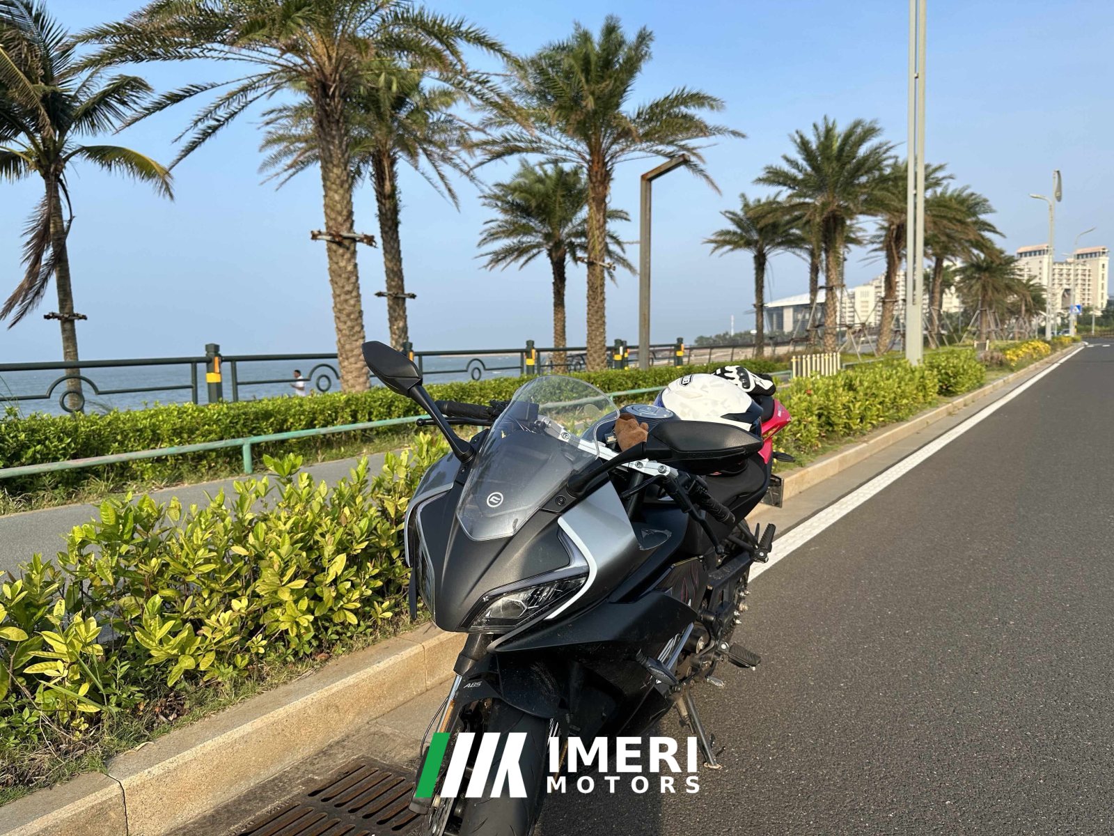 2023 CFMOTO 250SR