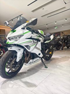 Kawasaki ZX-4R 400 cc - фото 3