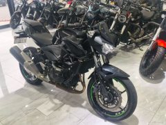 Kawasaki Z400 - фото 1