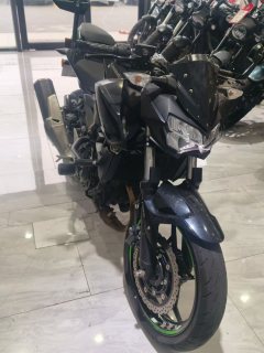 Kawasaki Z400 - фото 2