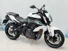 Benelli TNT600i - фото 1