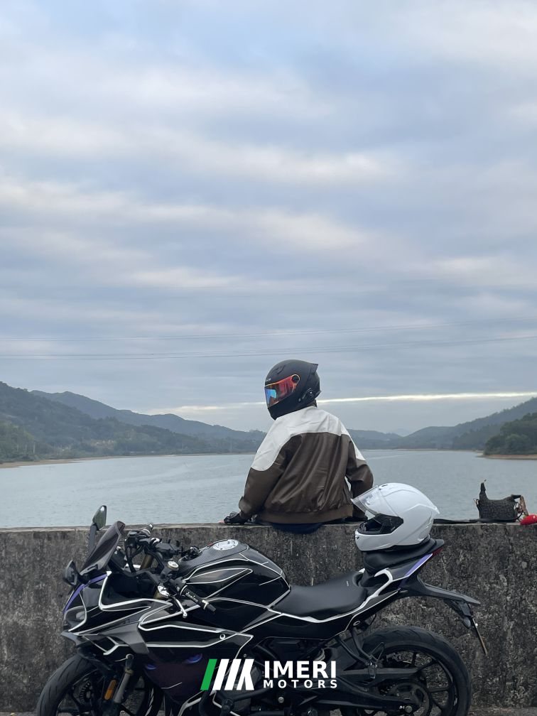 CFMOTO 250SR - мотоцикл из Китая