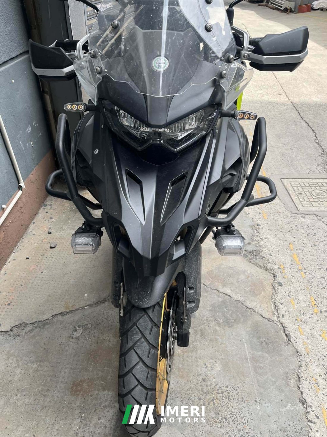 Benelli TRK552 550 cc - мотоцикл из Китая