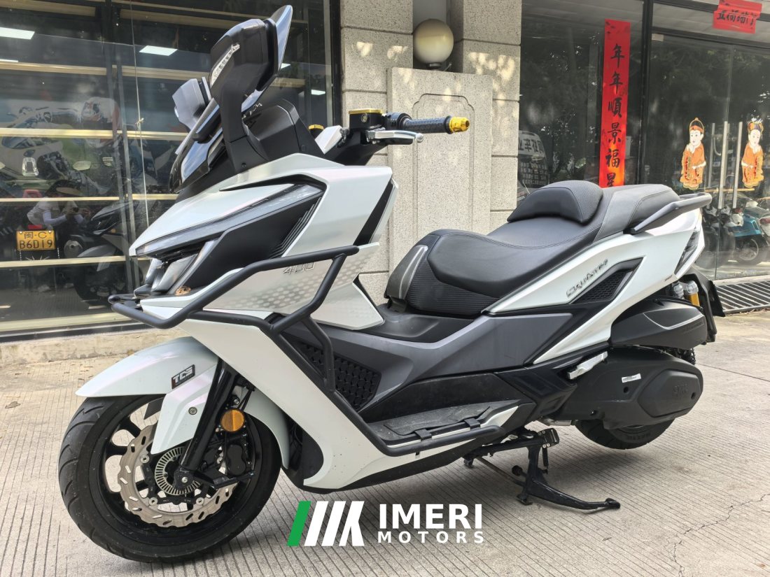 SYM Cruisym 400 - мотоцикл из Китая