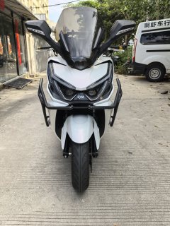 SYM Cruisym 400 - фото 3