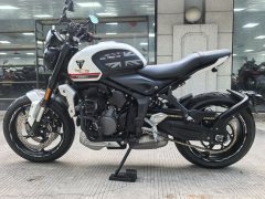 Triumph Trident 660 - фото 1